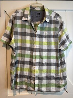 The North Face Short-Sleeve Plaid Button-Down Shirt - Green, Gray, White